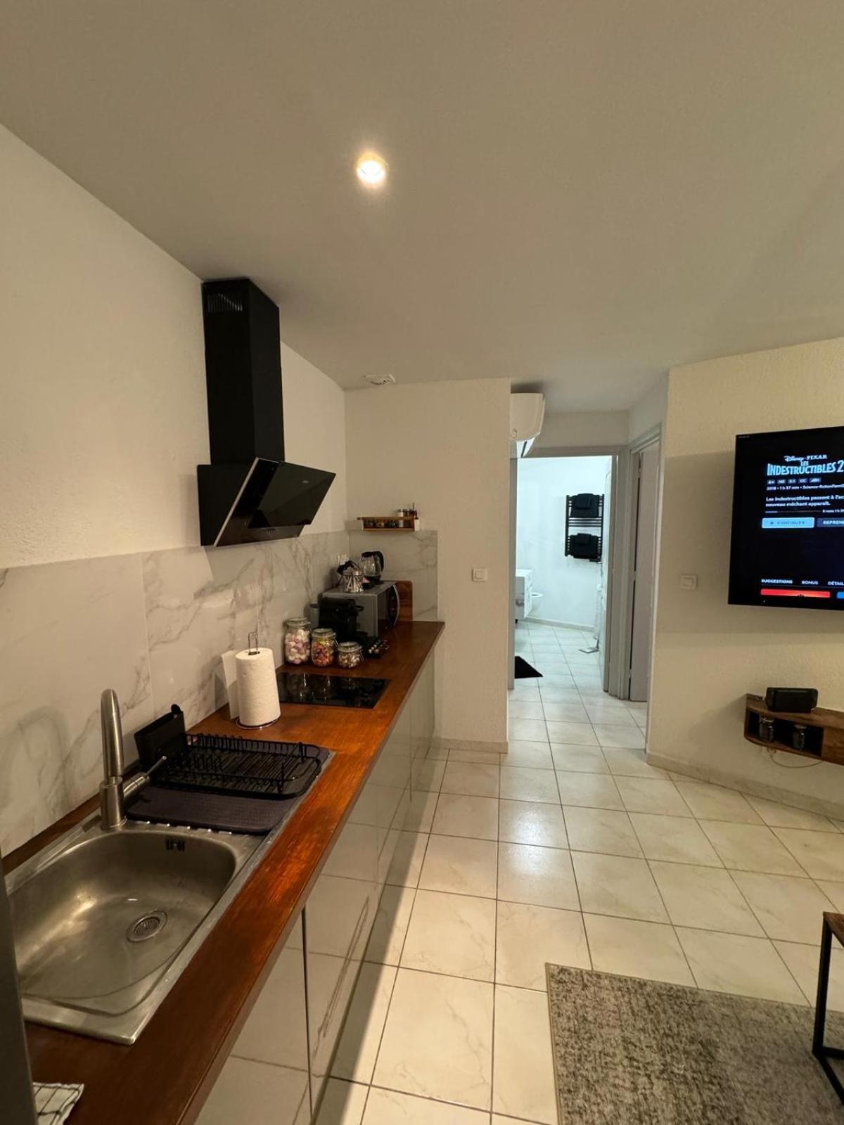 Jolie Deux Pieces Au Coeur De Nice Extérieur photo